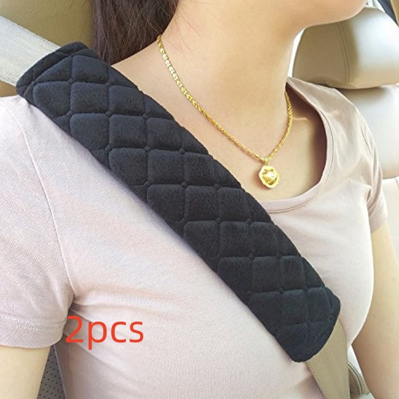 Schwarzes Schulterpolster